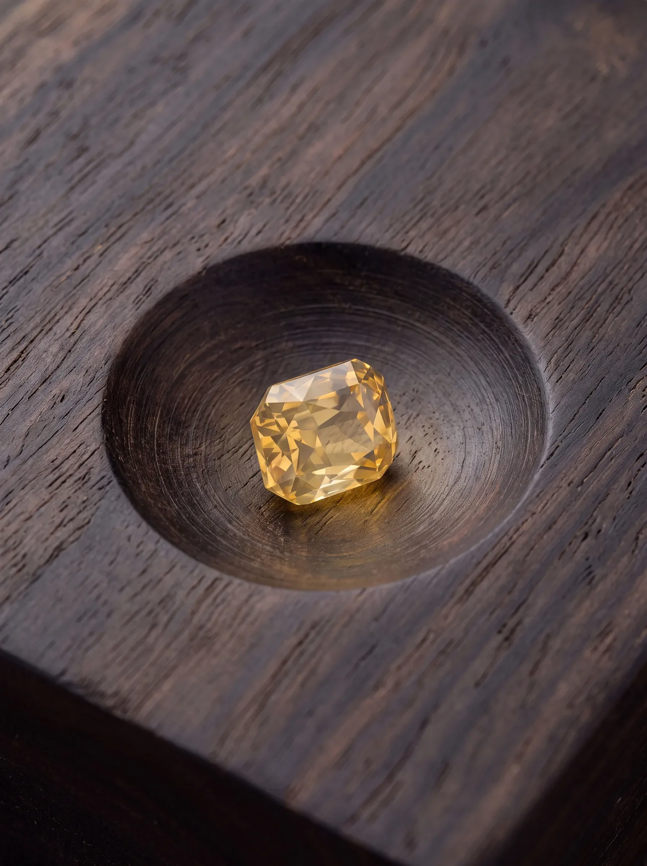 A Ceylon yellow sapphire